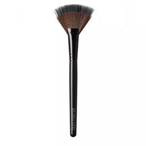 Laura Mercier Fan Powder Brush